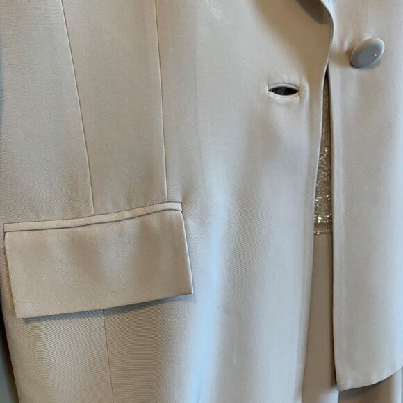 Vintage knee length dress with matching tailored jacket, EUC, extensively beaded - Picture 10 of 15